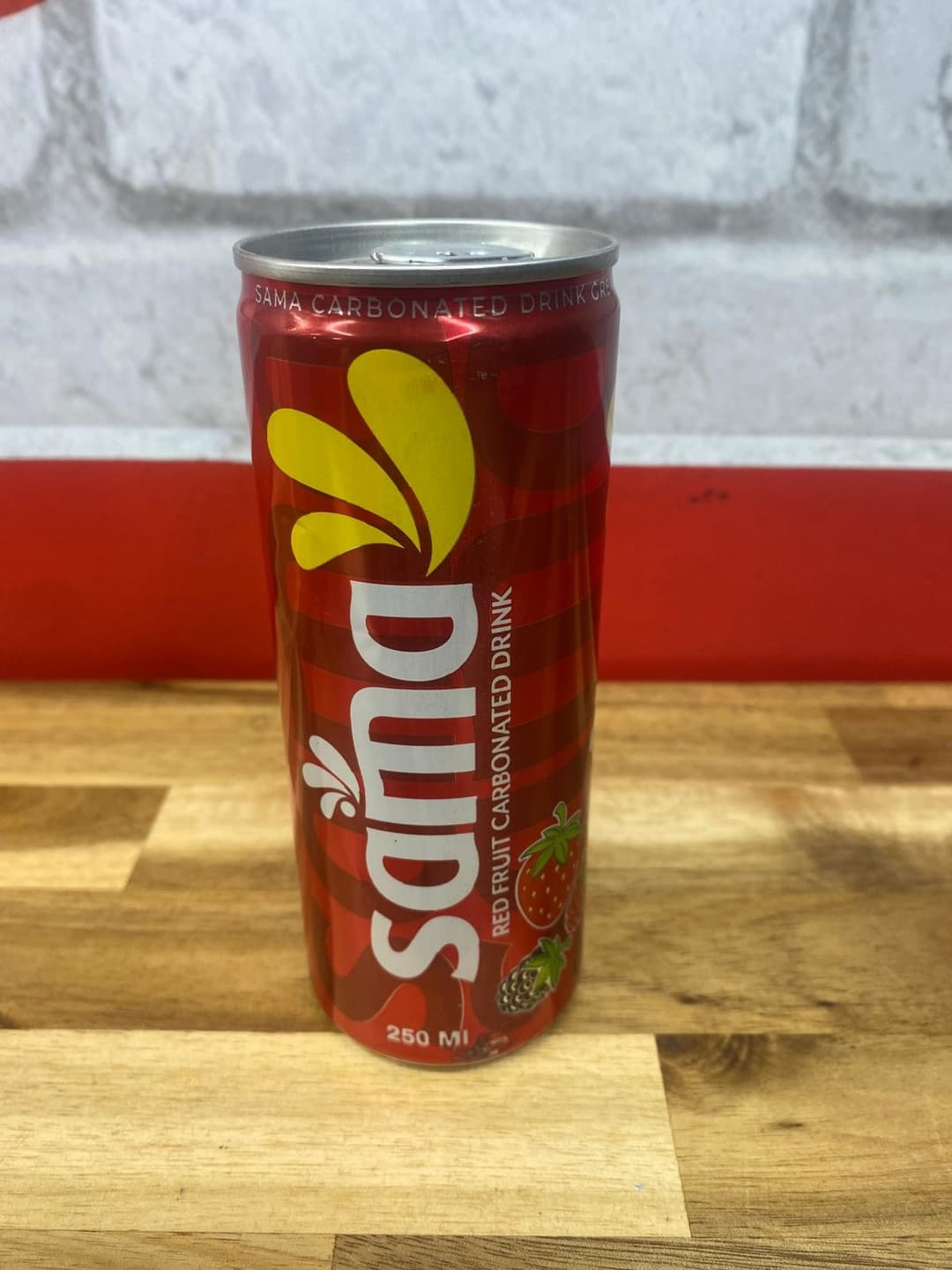 Sama Red Berry Soda